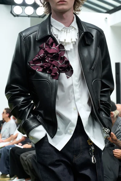 Look 37